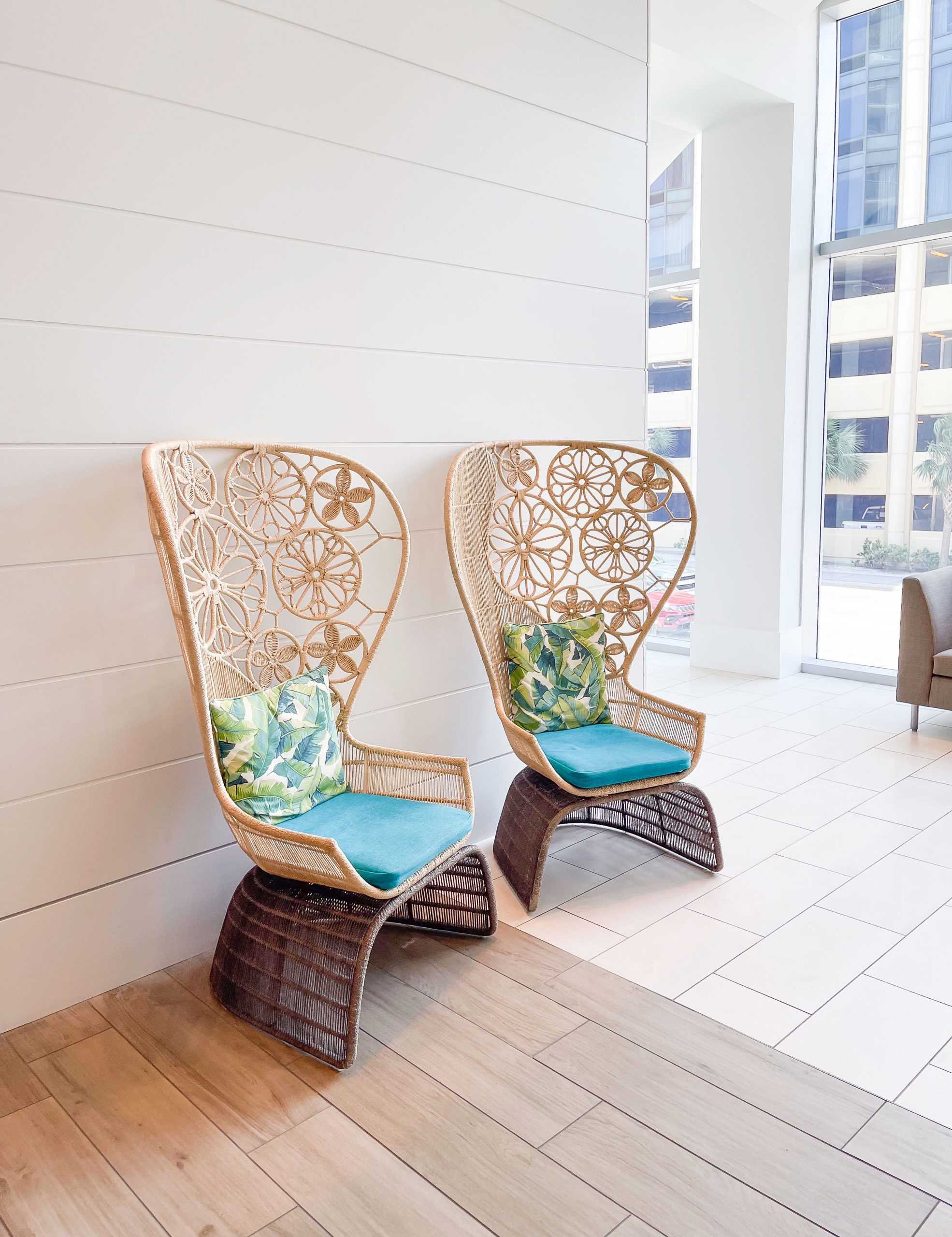 Wyndham-Grand-Clearwater-Beach-lobby-chairs